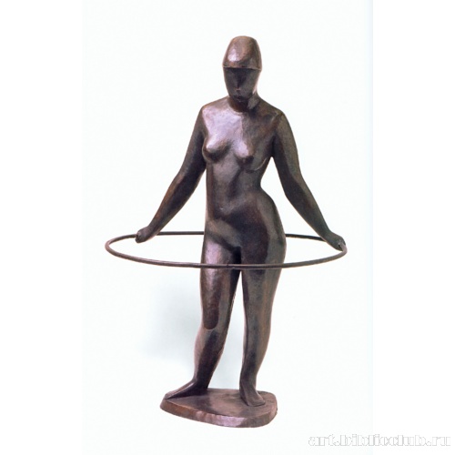 Девушка с кольцом