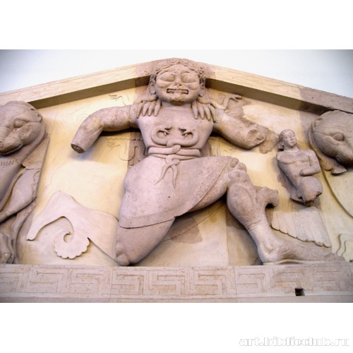 Медуза. Рельеф фронтона храма Артемиды на острове Корфу