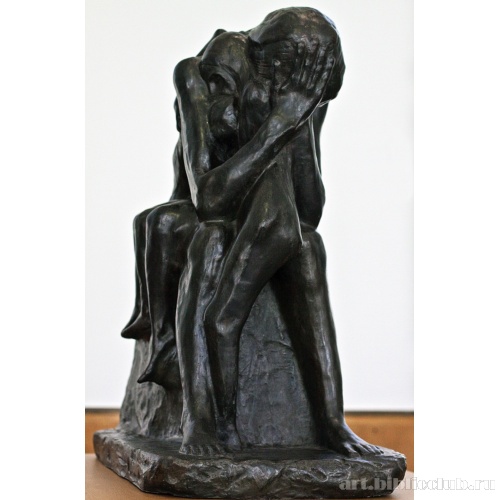 Горюющая мать с двумя детьми