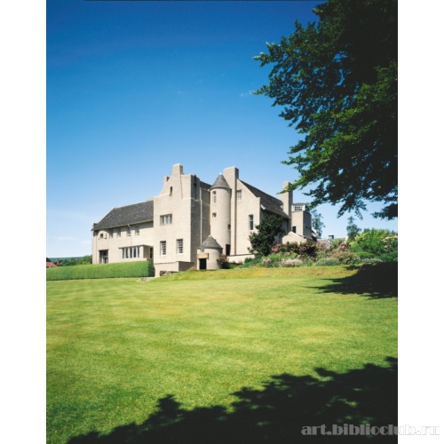 Вид на главный (южный) фасад