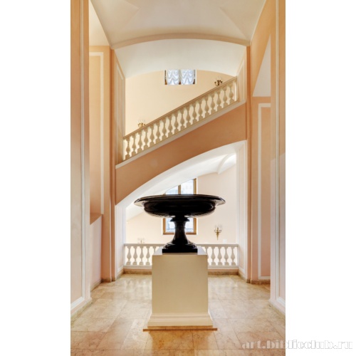 Фрагмент интерьера лестницы