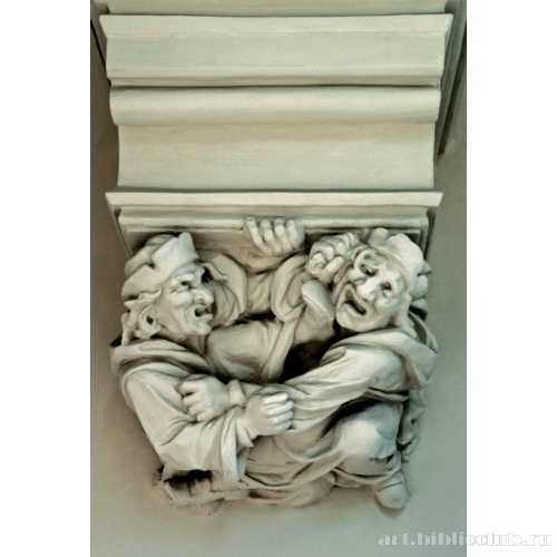 Декоративная деталь фасада