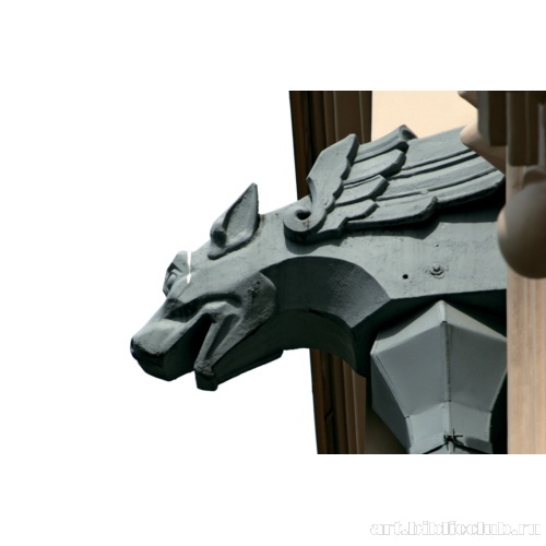 Скульптурное оформление водостока