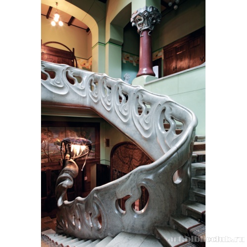 Лестничный холл