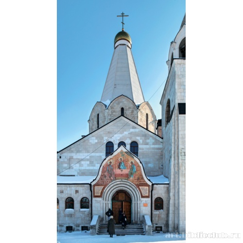 Декор западного и северного фасадов храма