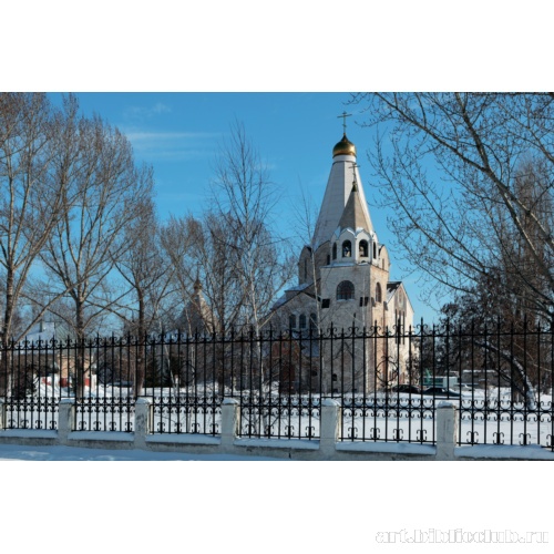Вид на церковь с юго-запада