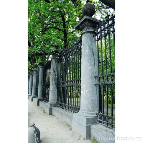 Ограда со стороны ул. Садовой