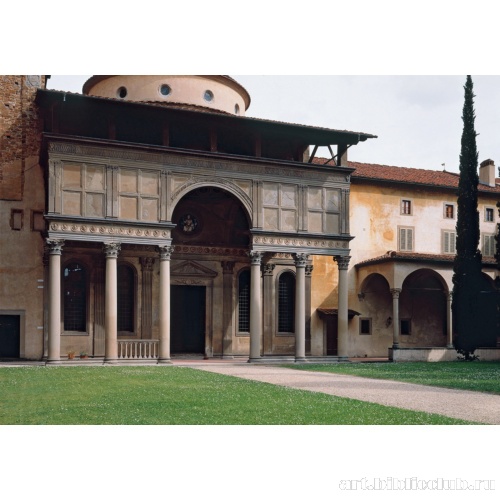 Вид на капеллу с западной стороны. Главный портик