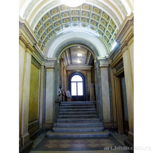 «Грабенхоф». Историзирующая отделка вестибюля