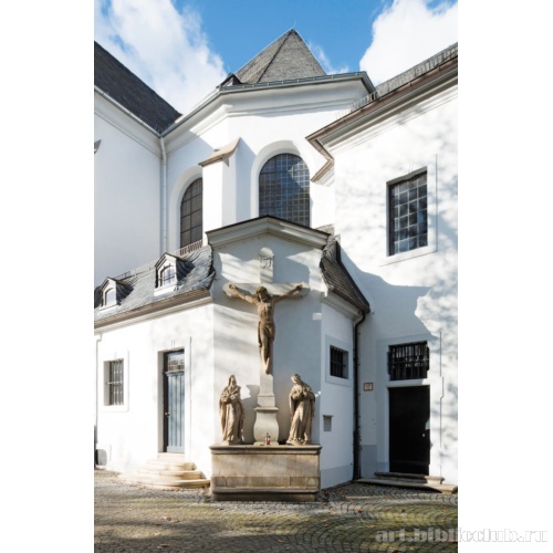 Церковь Восхождения на Голгофу. Фрагмент фасада