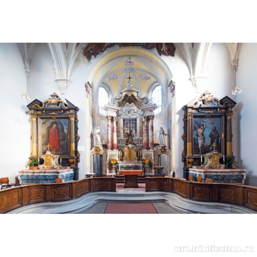 Церковь Восхождения на Голгофу. Алтарь