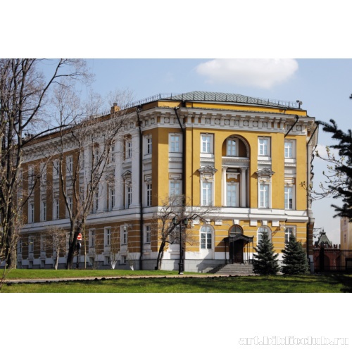 Вид на здание с юга