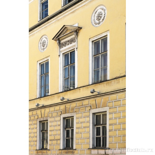 Главный фасад. Фрагмент