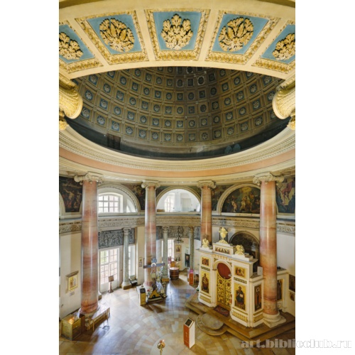 Интерьер храма. Вид с хор