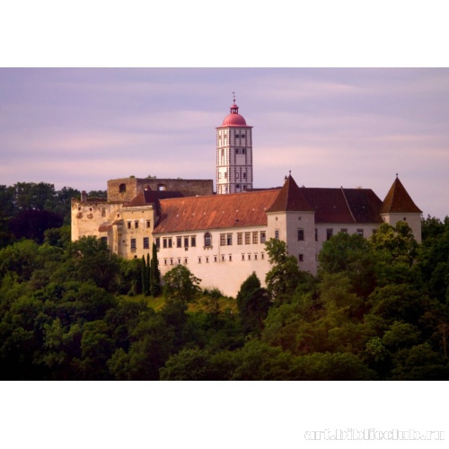 Замок Шаллабург  в районе долины Вахау