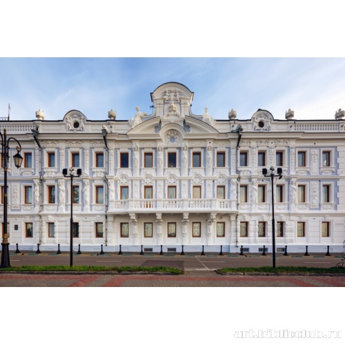 Главный фасад особняка С.М. Рукавишникова