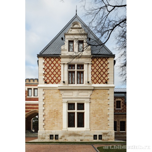 Фасад служебного флигеля