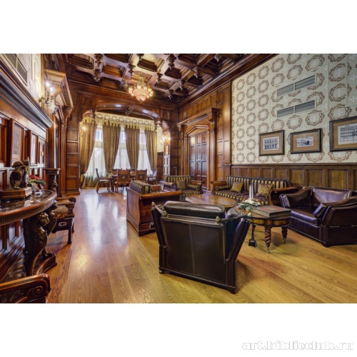 Столовая усадебного дома