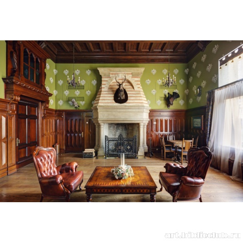 Приемная усадебного дома