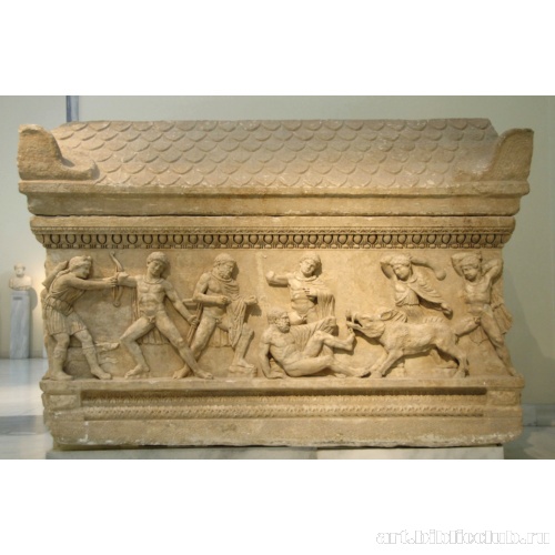 Саркофаг с рельефным изображением сцены Калидонской охоты