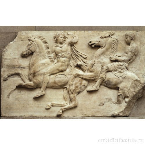 Рельеф с изображением всадников с западного фриза Парфенона