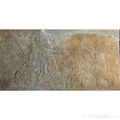 Рельеф со сценой охоты на льва