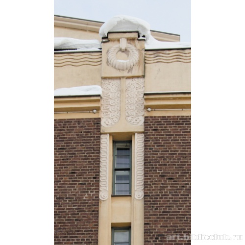 Отель «Гранд Марина». Элементы декора фасада