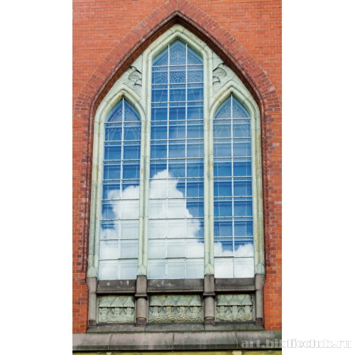 Церковь Св. Михаила. Детали каменного декора окон