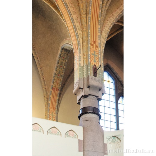 Церковь Св. Михаила. Детали внутреннего каменного декора