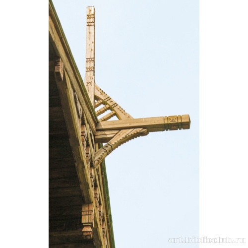 Здание начальной школы Кими. Деревянный декор