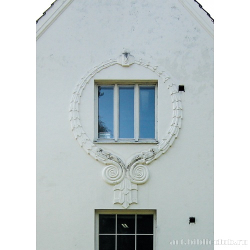 Вилла. Элементы декора фасада виллы