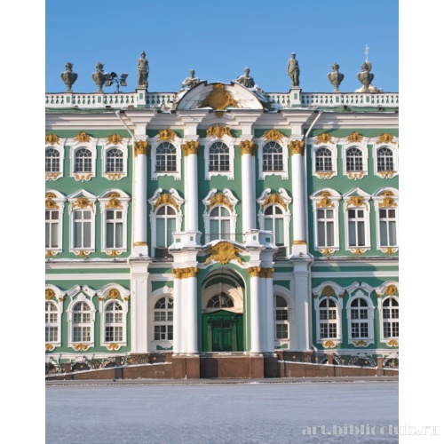 Фрагмент фасада Зимнего дворца со стороны Невы