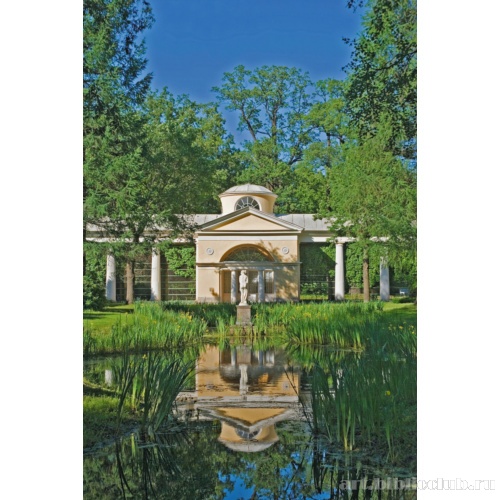 Вольер. Главный фасад. Центральный объем