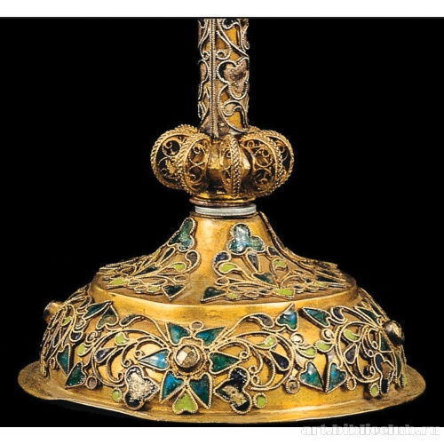 Крест. Фрагмент