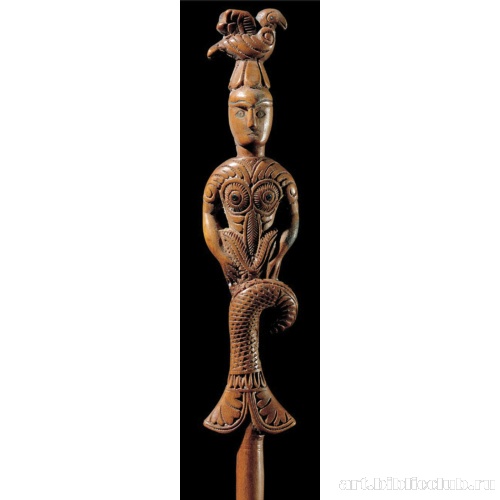 Футляр с фигурой горгоны