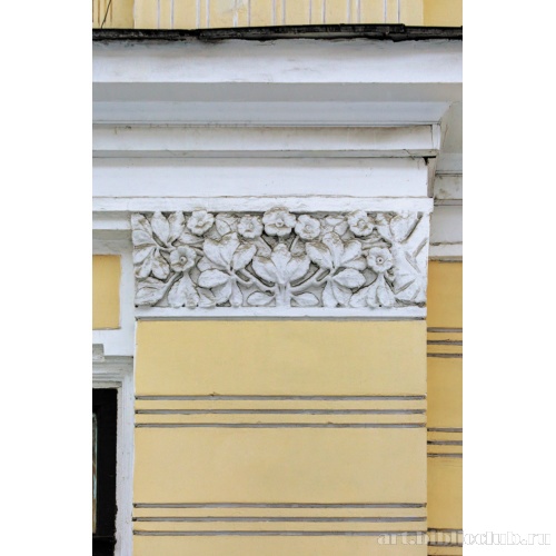 Особняк В. В. Рихтера. Фрагмент лепного декора