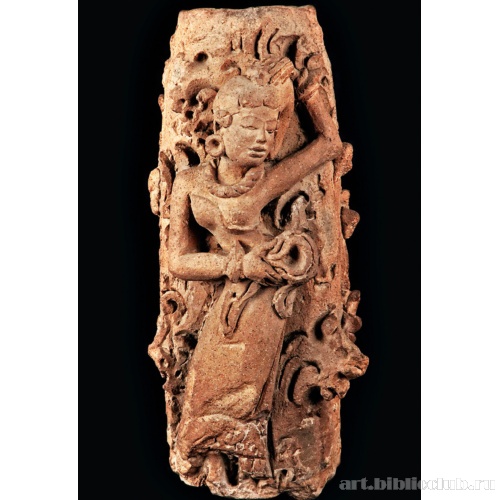 Рельеф с изображением женщины