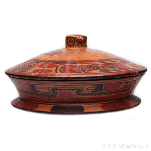 Чаша с головкой птицы на крышке