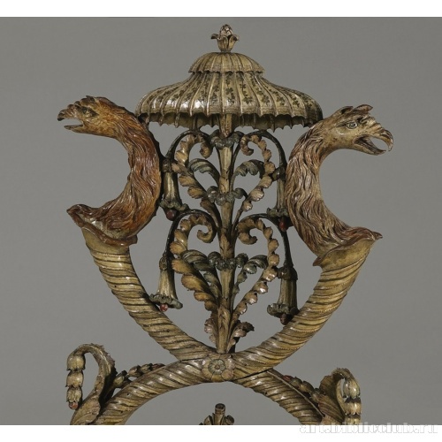 Стул. Фрагмент