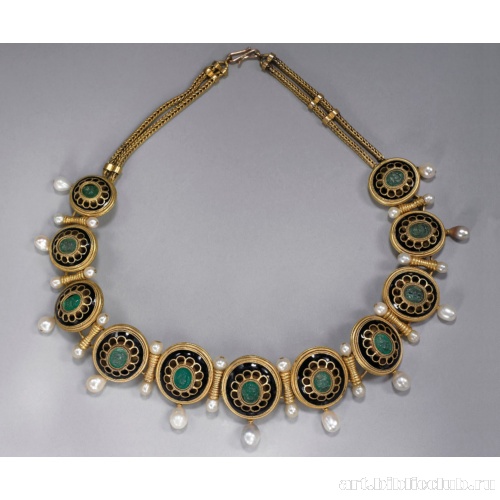 Ожерелье с камеями, изображающими театральные маски