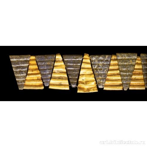 Воротник из золота и лазурита. Фрагмент